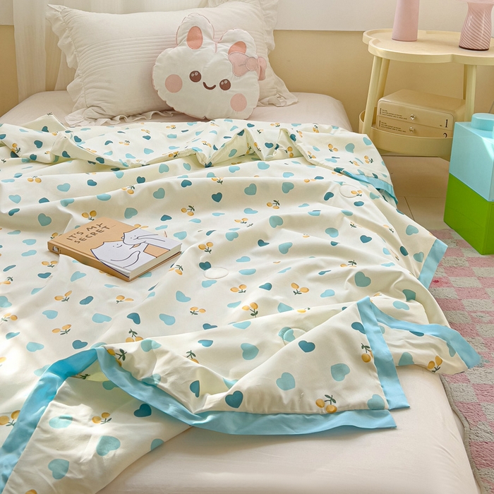 91家纺网 家纺一手货源 找家纺 十九色 2025新款液态硅胶飞边凉感奶嘴同源硅胶微重力贴身凉爽儿童夏被 小蓝心