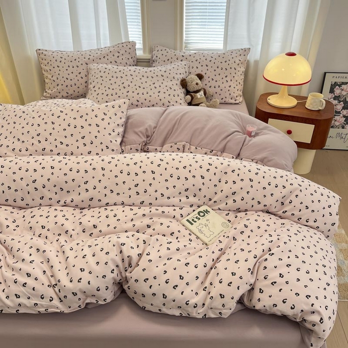 91家纺网 家纺一手货源 找家纺 新印象 2025新款有氧针织棉双层纱四件套豹纹