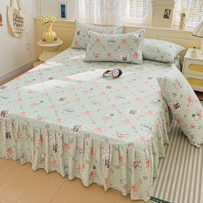 91家纺网 家纺一手货源 找家纺 极梦家纺（支持定制）  2025新款春秋130克加厚植物羊绒磨毛印花单床裙三件套 出享时光