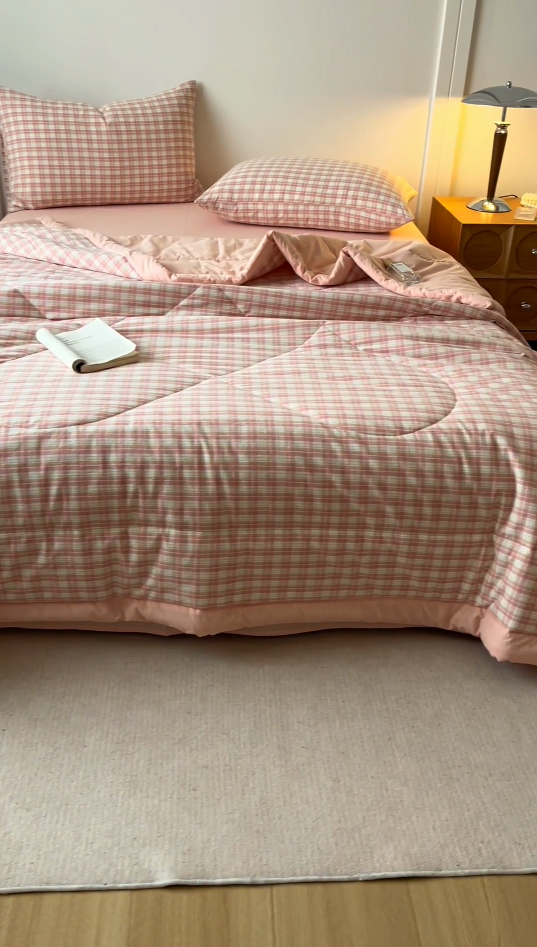 91家纺网 家纺一手货源 找家纺 恬思语家纺 2025新款全棉色织水洗棉棉花夏被  恩里尔 粉