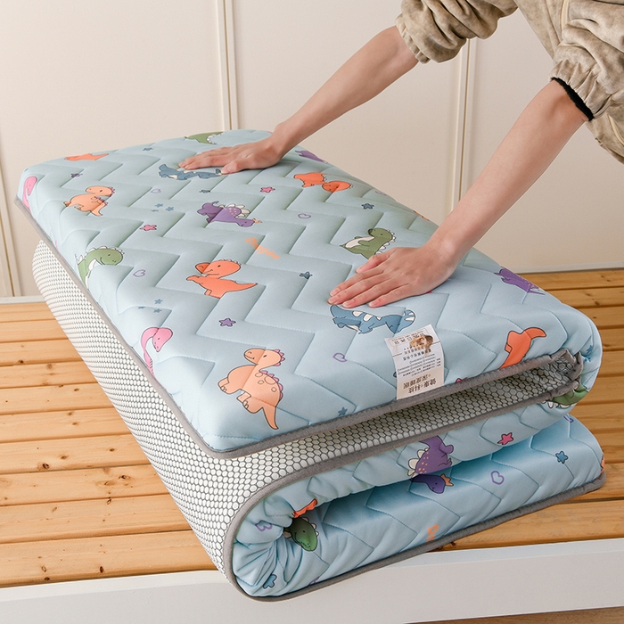 91家纺网 家纺一手货源 找家纺 亿丁点床垫 2025新款牛奶丝学生和地铺专用床垫 恐龙