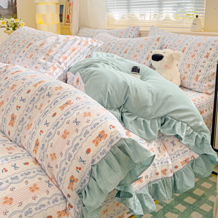 91家纺网 家纺一手货源 找家纺 纽缦家纺 2025新款云感提花双层纱韩版四件套 他和她的兔