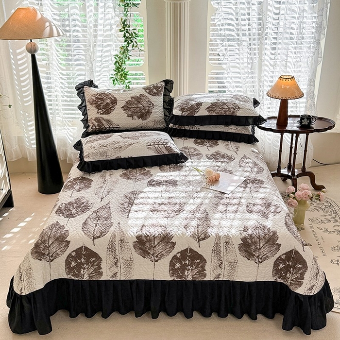 91家纺网 家纺一手货源 找家纺 金盛皇朝家纺 2025新款法式赫本风大花卉床盖四件套 枝叶扶苏