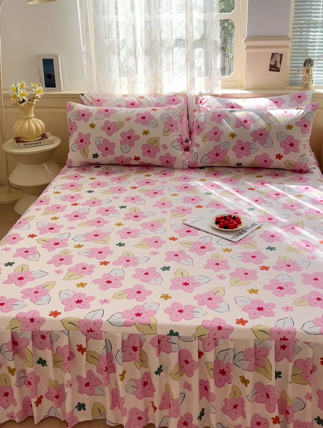 91家纺网 家纺一手货源 找家纺 极梦家纺（支持定制）  2025新款春秋130克加厚植物羊绒磨毛印花单床裙三件套 纷然花语