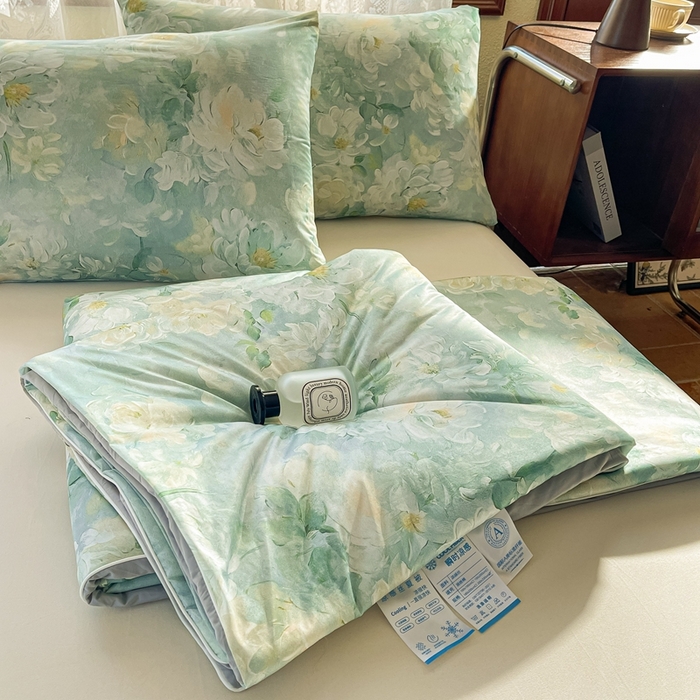 91家纺网 家纺一手货源 找家纺 小禹仔 2025新款针织凉感丝印花夏被夏凉被 莞尔流年