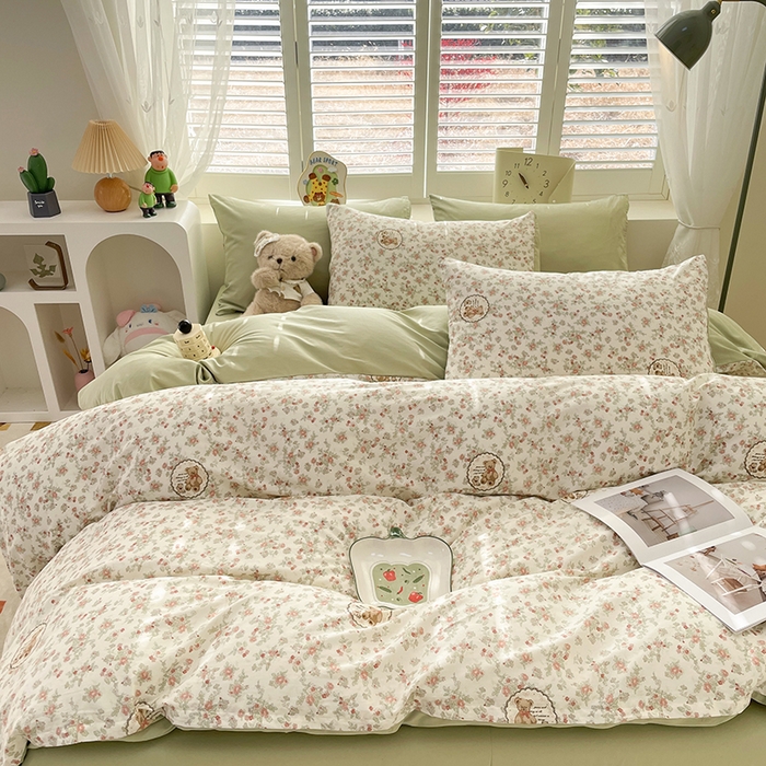 91家纺网 家纺一手货源 找家纺 丫丫家纺  2025新款13070全棉喷气小清新印花单品套件系列-四件套 碎花小熊