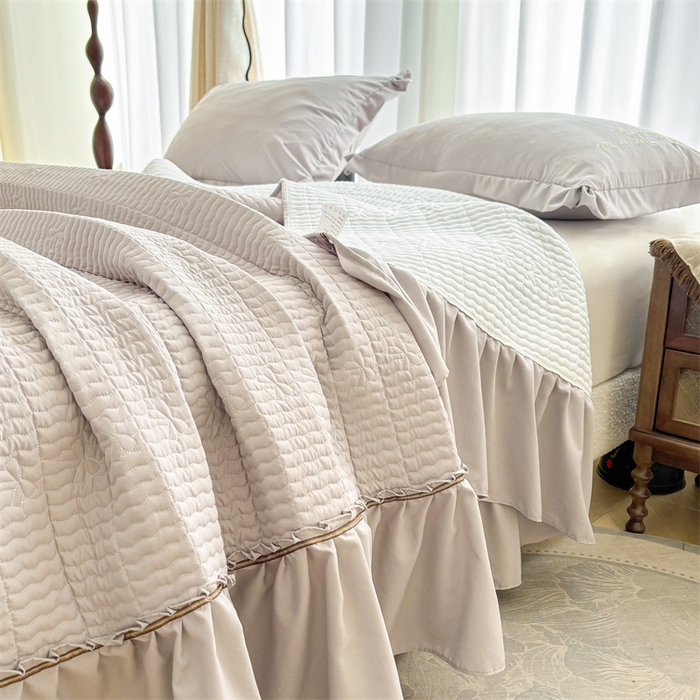 91家纺网 家纺一手货源 找家纺 恒爱家纺 2025新款糯糯棉庄生梦蝶夏被床盖四件套-终版 庄生梦蝶-浅灰