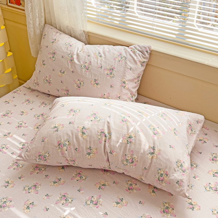 91家纺网 家纺一手货源 找家纺 纽缦家纺 2025新款云感提花双层纱韩版四件套 暗恋