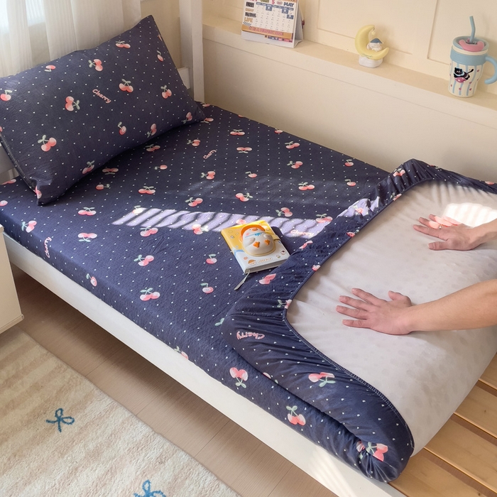 91家纺网 家纺一手货源 找家纺 纽缦家纺 2025新款云感提花双层纱学生床笠 大吉大厘