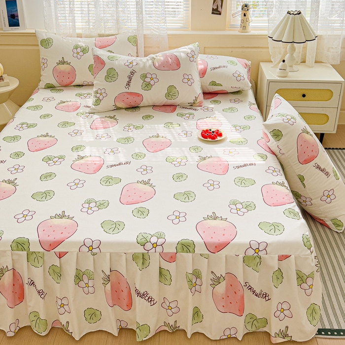 91家纺网 家纺一手货源 找家纺 极梦家纺（支持定制）  2025新款春秋130克加厚植物羊绒磨毛印花单床裙三件套 仙仙草莓