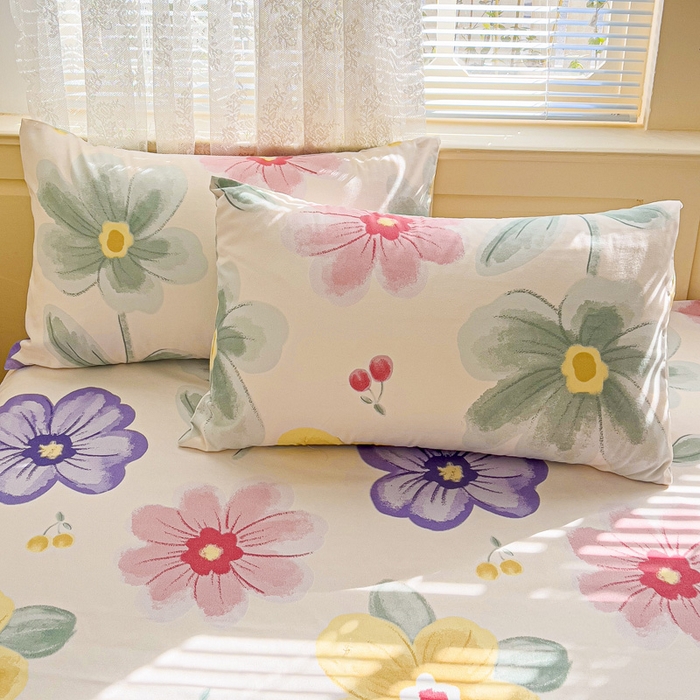 91家纺网 家纺一手货源 找家纺 极梦家纺（支持定制）  2025新款春秋130克加厚植物羊绒磨毛印花单床裙三件套 浅尝春色