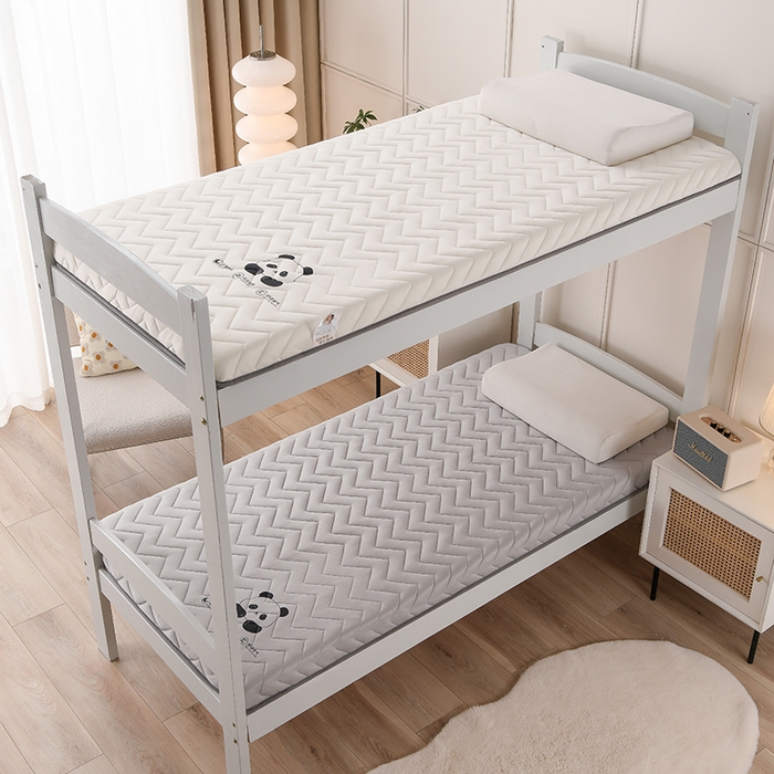 91家纺网 家纺一手货源 找家纺 亿丁点床垫 2025新款牛奶丝学生和地铺专用床垫 熊猫头灰