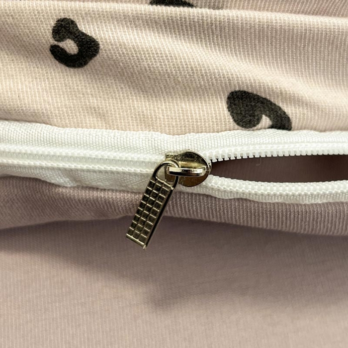 91家纺网 家纺一手货源 找家纺 新印象 2025新款有氧针织棉双层纱四件套豹纹