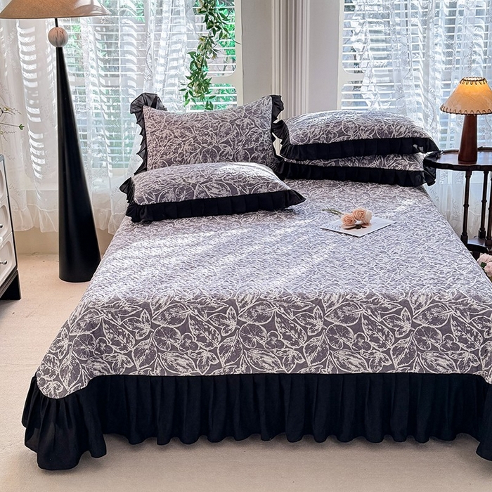 91家纺网 家纺一手货源 找家纺 金盛皇朝家纺 2025新款法式赫本风大花卉床盖四件套 如沐春风