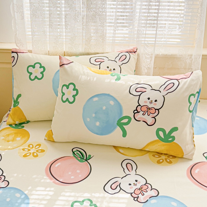 91家纺网 家纺一手货源 找家纺 极梦家纺（支持定制）  2025新款春秋130克加厚植物羊绒磨毛印花单床裙三件套 悦动精灵