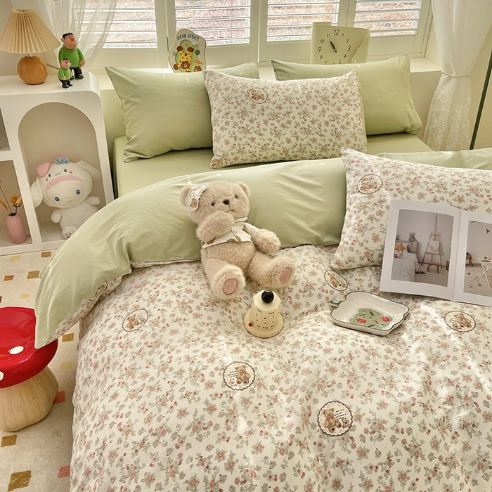 91家纺网 家纺一手货源 找家纺 丫丫家纺  2025新款13070全棉喷气小清新印花单品套件系列-四件套 碎花小熊
