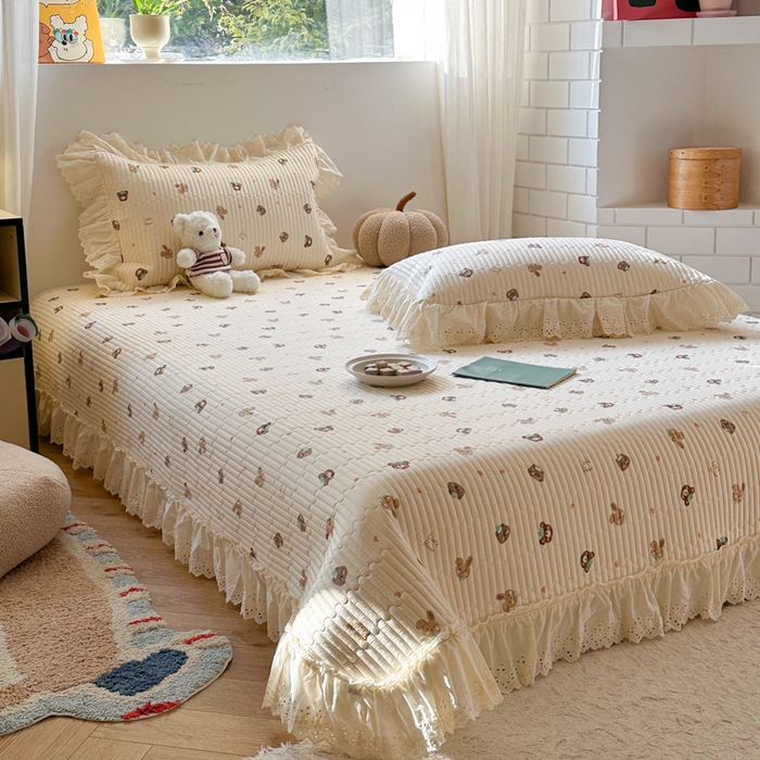 91家纺网 家纺一手货源 找家纺 金丝鸟 2025全棉镂空白色花边款韩式床盖 可爱小乖