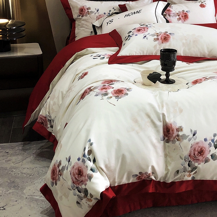 91家纺网 家纺一手货源 找家纺 薏思家纺 2025新款100支长绒棉数码印花飞边款四件套 满堂红