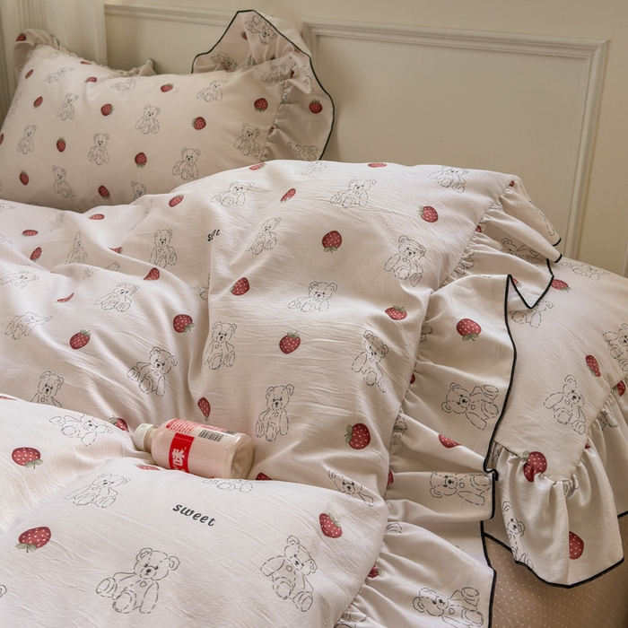 91家纺网 家纺一手货源 找家纺 寐居家纺 2025新款韩版舒柔绵四件套 花边款-莓莓熊