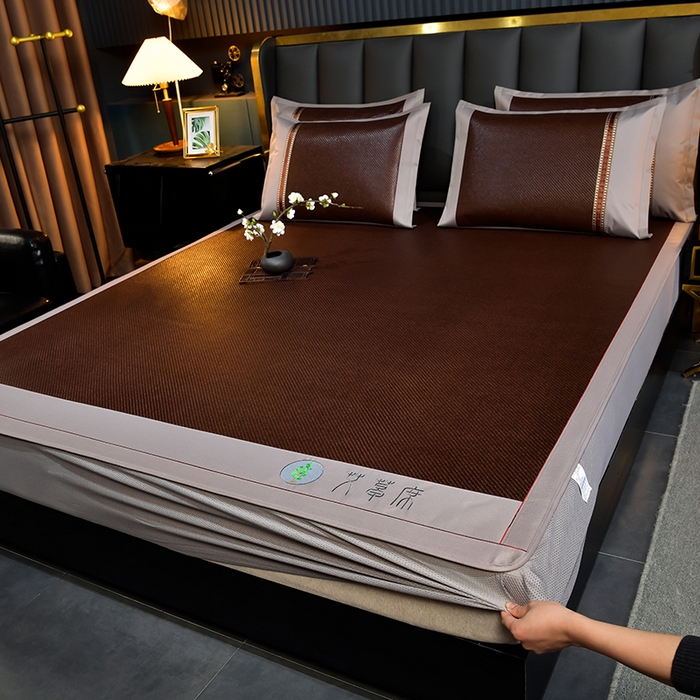 91家纺网 家纺一手货源 找家纺 小牛席业 2025新款加厚款-经典艾草养生席（床笠款）凉席藤席冰藤席冰丝席竹席草席空调席乳胶席豆豆席 艾草养生席-床笠款-黑咖