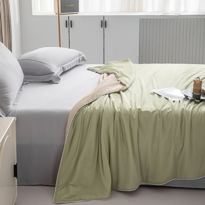 91家纺网 家纺一手货源 找家纺 金喜 2025新款冰柔丝凉感夏被涤氨纶冰丝夏被夏天薄被子 牛油果绿