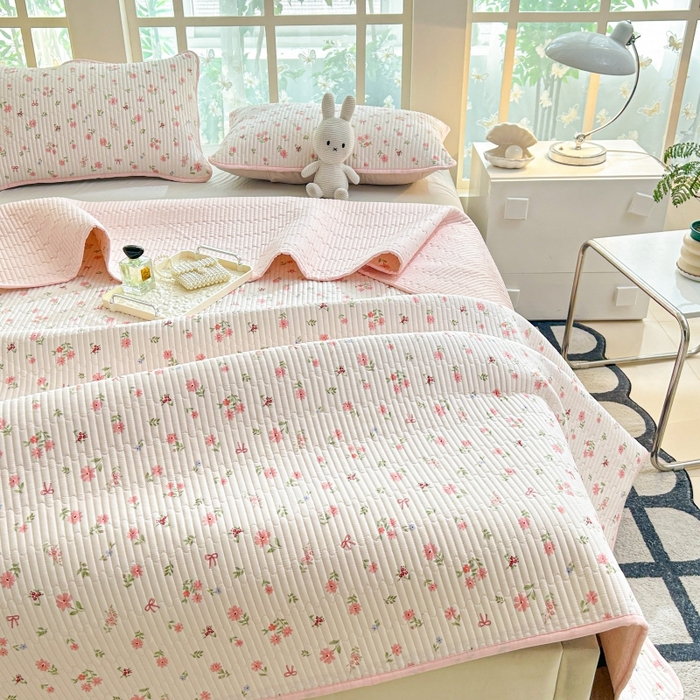 91家纺网 家纺一手货源 找家纺 恒尚居 2025新款全棉床盖床单小清新床垫床褥垫-跑量（四季款） 花语漫漫