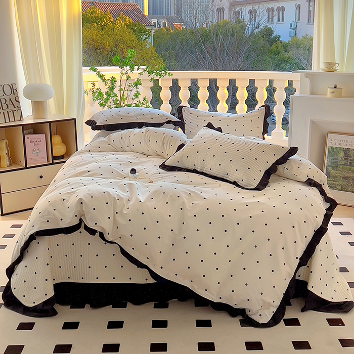 91家纺网 家纺一手货源 找家纺 美梦家纺 2025新款A类全棉13372花边床盖四件套-黑边 波点