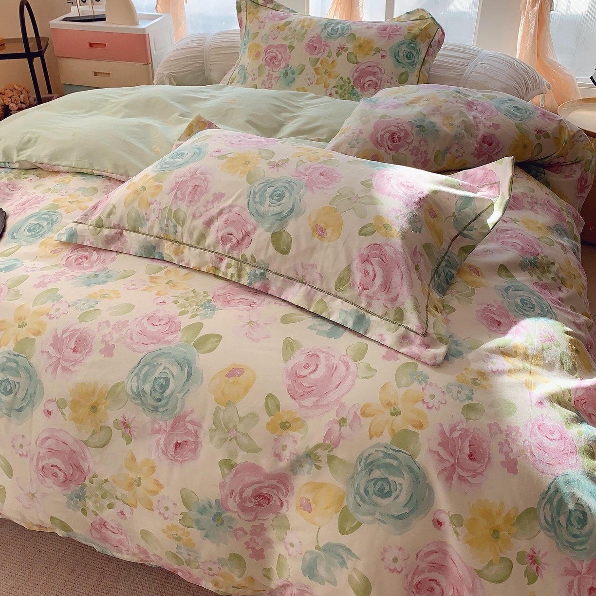 91家纺网 家纺一手货源 找家纺 奈萝家纺 2025新款亲肤小清新全棉四件套 油画玫瑰