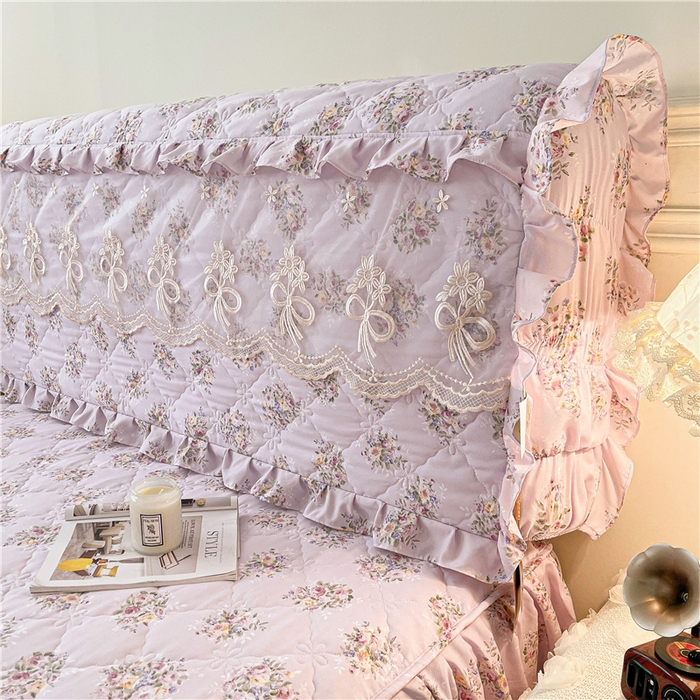 91家纺网 家纺一手货源 找家纺 十个点2025新款亲肤夹棉床头罩 花前月下