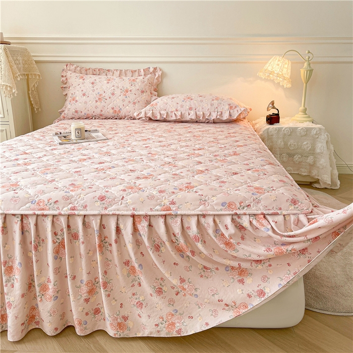 91家纺网 家纺一手货源 找家纺 十个点2025新款针织棉 夹棉床笠式床裙床头罩系列  锦簇玫瑰