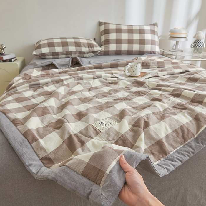 91家纺网 家纺一手货源 找家纺 爱屋及屋  2025新款无印风被子被芯夏凉被空调被 灰中格