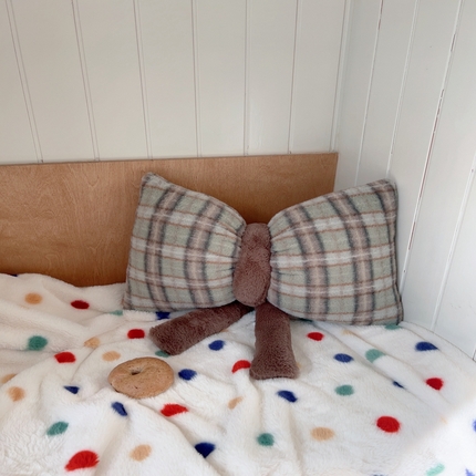 桔子家纺 2025新款蝴蝶结抱枕 多肉葡萄蝴蝶结