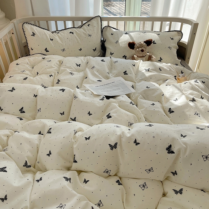 91家纺网 家纺一手货源 找家纺 三朵 2025新款全棉双层纱三角针四件套 蝶梦