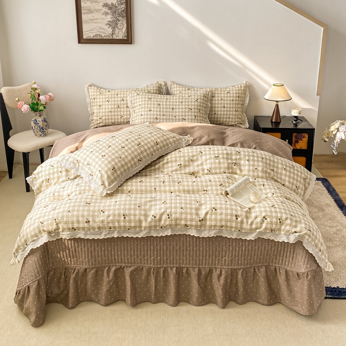 91家纺网 家纺一手货源 找家纺 梦可莱家居 2025新款全棉韩版蕾丝边床盖四件套 樱桃节