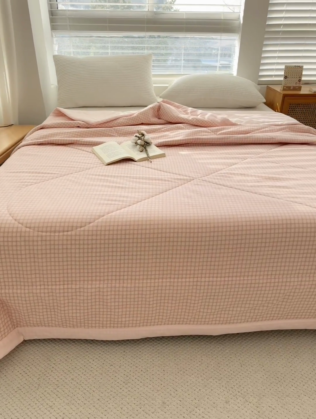 91家纺网 家纺一手货源 找家纺 首爱家纺 2025新款里外全棉夏被手包边新疆棉花夏被空调被夏凉被 芒果格