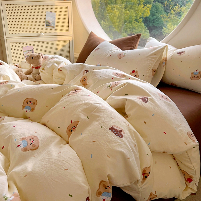91家纺网 家纺一手货源 找家纺 2025耀达新款舒适水洗棉印花四件套 曲奇小熊-印花
