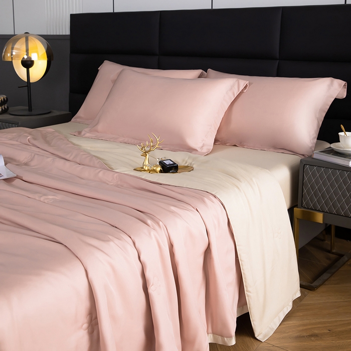 91家纺网 家纺一手货源 找家纺 天瑜家纺 2025新款纯色天丝夏被 豆沙+香槟