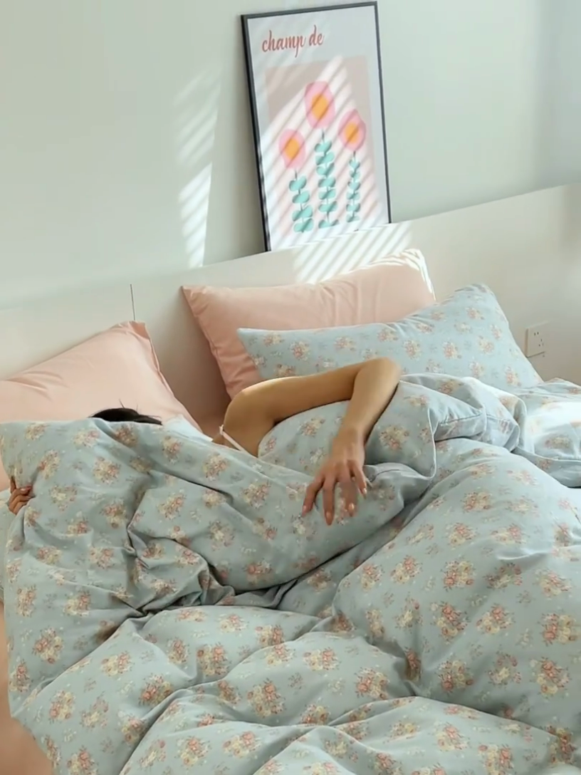 91家纺网 家纺一手货源 找家纺 趣色家纺 2025新款A类全棉双层纱印花四件套 清秋兰