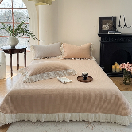 91家纺网 家纺一手货源 找家纺 （总）琳可 2025新款雅纹系列纯色全棉法式花边床盖高温水洗加密绗缝可机洗