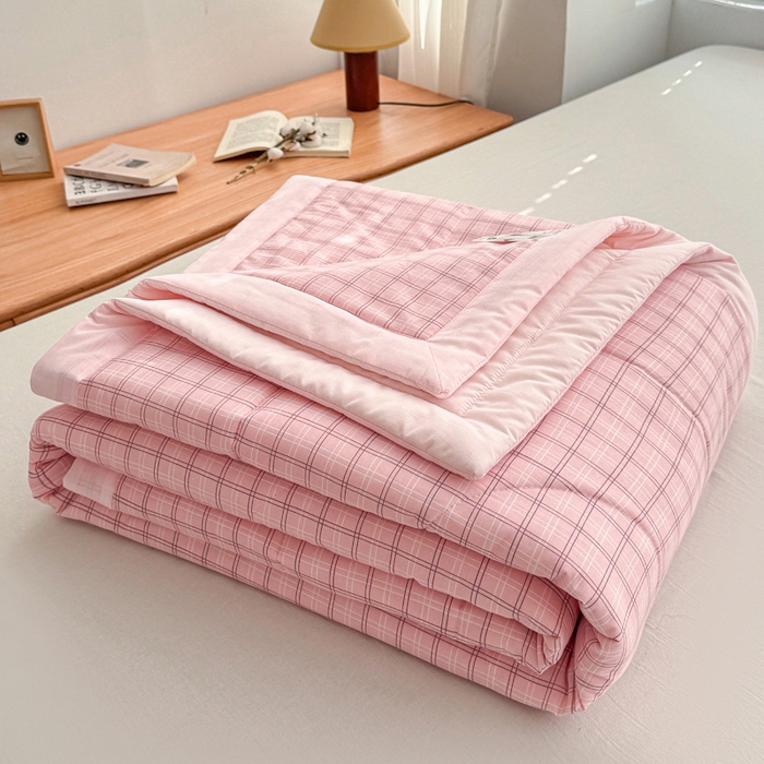 91家纺网 家纺一手货源 找家纺 棉乐町家居 2025新款里外全棉手包边棉花夏被 粉玉格