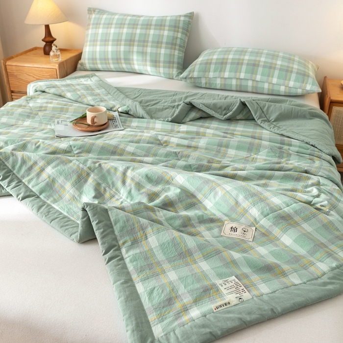 91家纺网 家纺一手货源 找家纺 爱屋及屋  2025新款无印风被子被芯夏凉被空调被 简兮绿