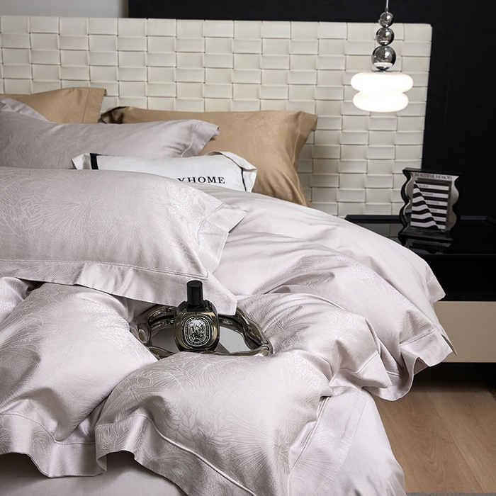 91家纺网 家纺一手货源 找家纺 榻尚家居 2025新款长绒棉贡缎提花手工立体埋绳工艺四件套礼盒包装 洛奇（时尚灰）