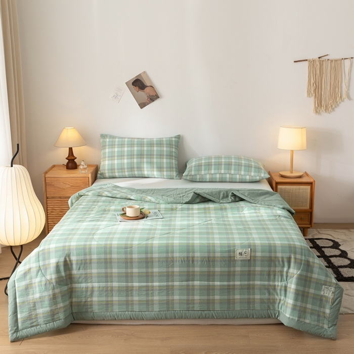 91家纺网 家纺一手货源 找家纺 爱屋及屋  2025新款无印风被子被芯夏凉被空调被 简兮绿