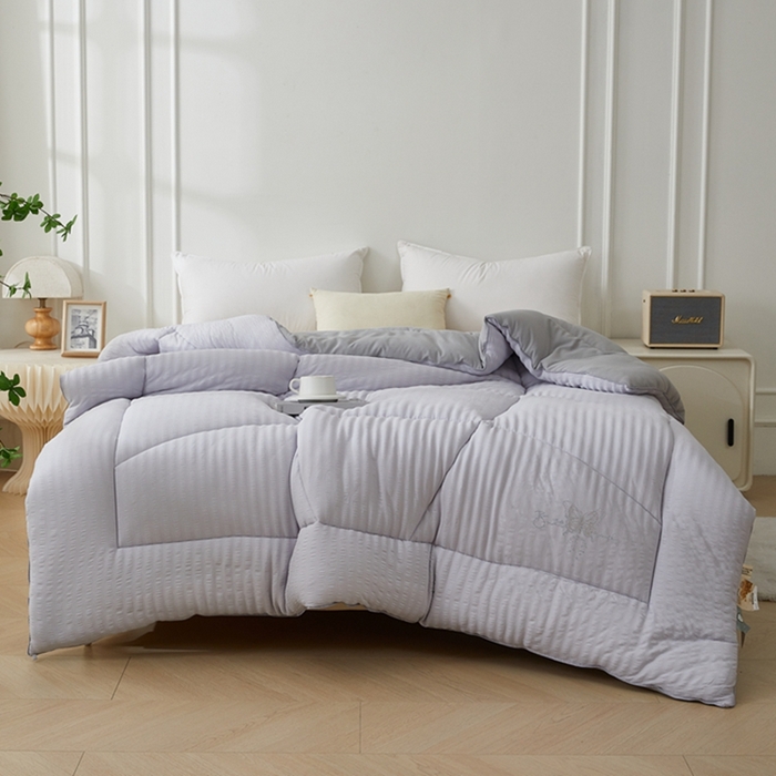 91家纺网 家纺一手货源 找家纺 （总）招财狼 2025新款抗菌皱皱纱水洗棉绒冬被