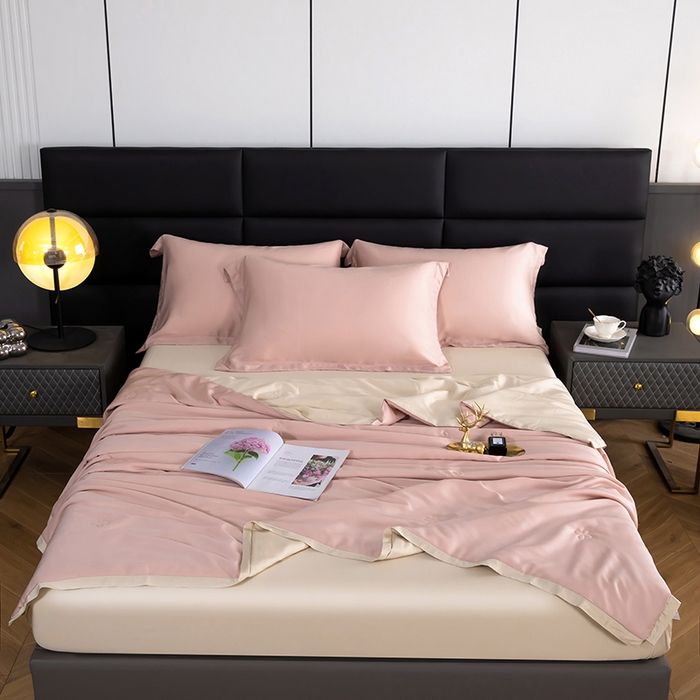 91家纺网 家纺一手货源 找家纺 天瑜家纺 2025新款纯色天丝夏被 豆沙+香槟