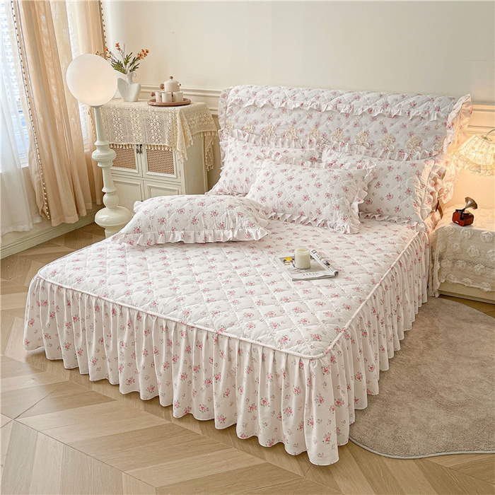 91家纺网 家纺一手货源 找家纺 十个点2025新款亲肤夹棉床头罩 花儿朵朵