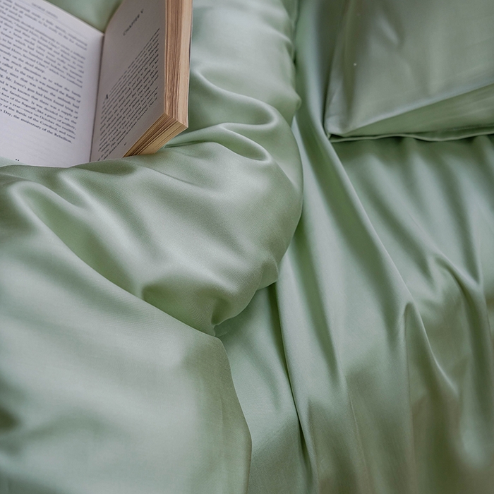 91家纺网 家纺一手货源 找家纺  沐晴家纺 2025春夏新款纯色兰精天丝四件套双拼单被套单床笠床单枕套 嫩芽绿