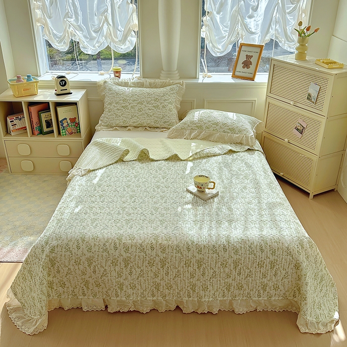 91家纺网 家纺一手货源 找家纺 美梦家纺 2025新款A类全棉13372花边床盖四件套-白边 白边-忘忧草