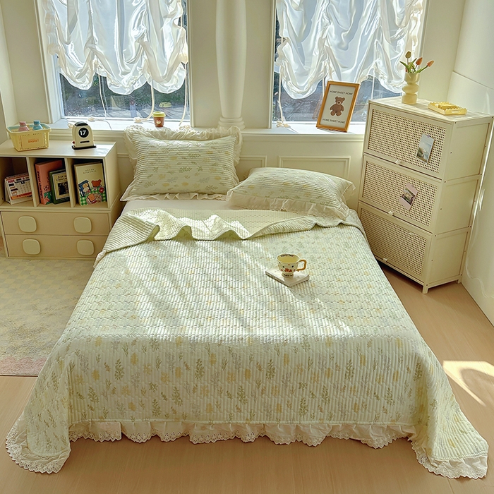 91家纺网 家纺一手货源 找家纺 美梦家纺 2025新款A类全棉13372花边床盖四件套-白边 白边-萱草
