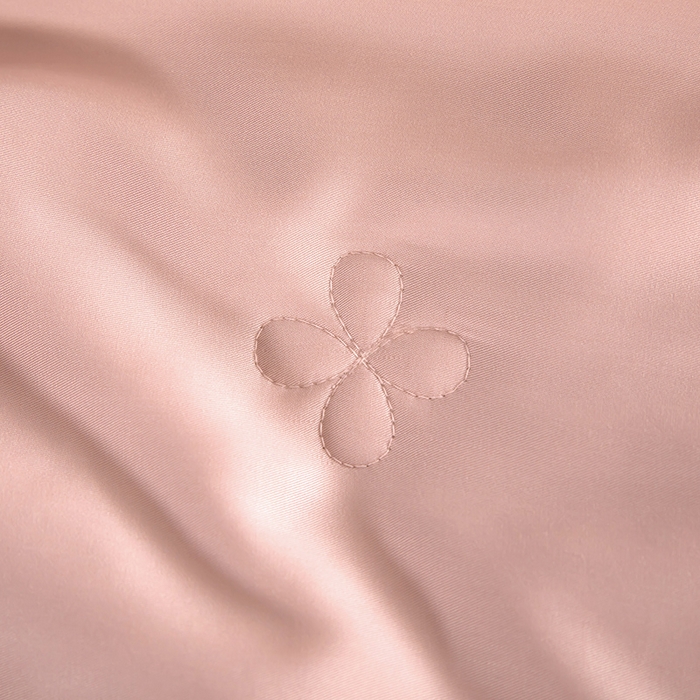 91家纺网 家纺一手货源 找家纺 天瑜家纺 2025新款纯色天丝夏被 豆沙+香槟